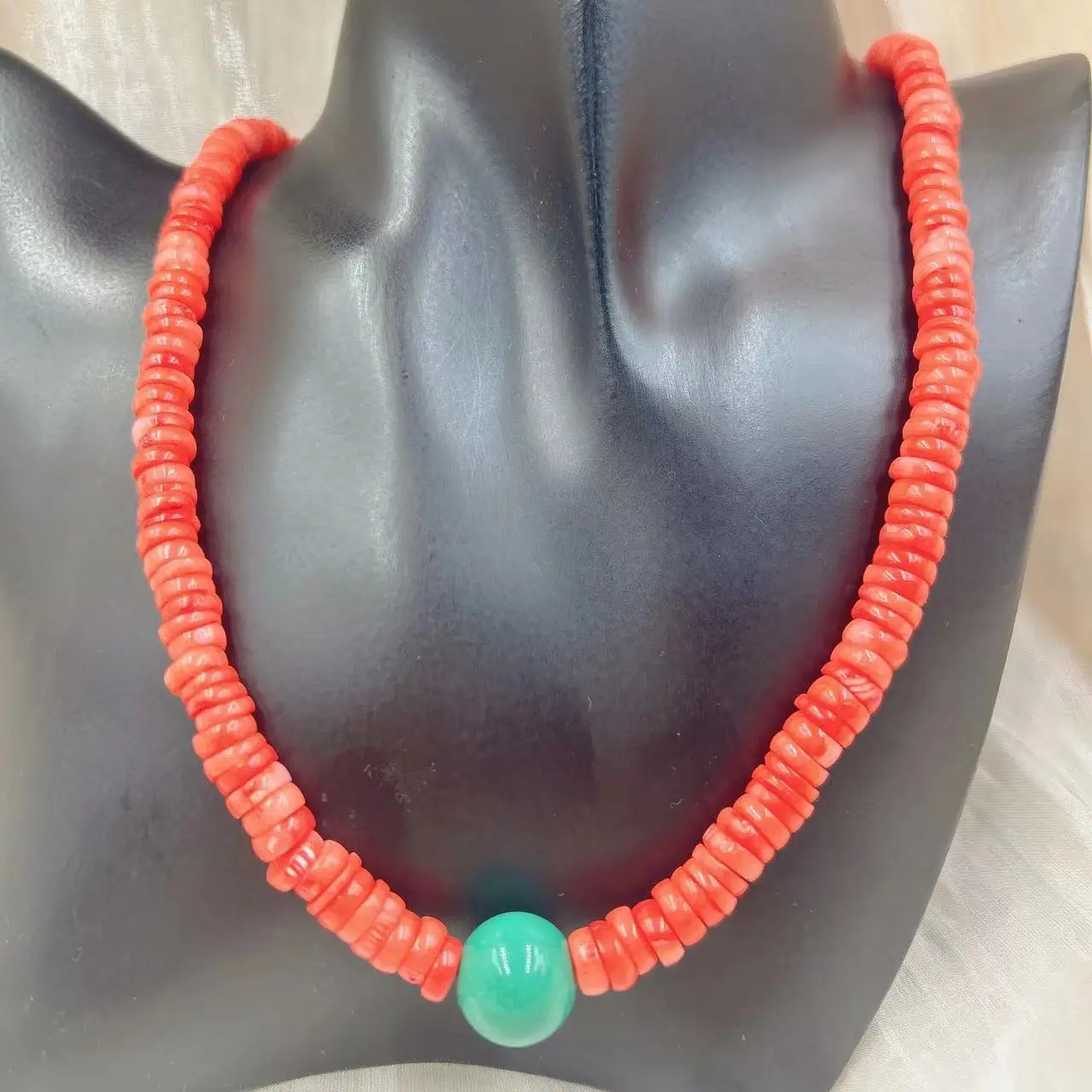 قلادة طوق زفاف نيجيري ، مجوهرا - مراجعة Freshwater Line وسعره